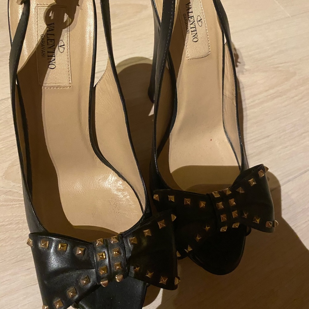 Valentino open toe shoes